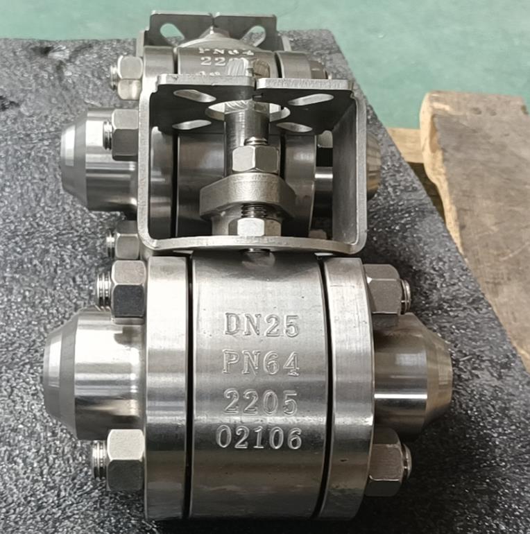 2205雙相鋼三片式焊接球閥