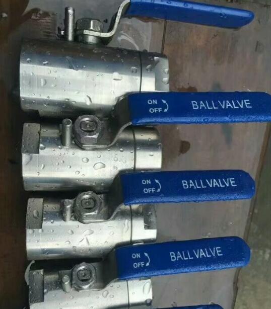 321不銹鋼螺紋球閥